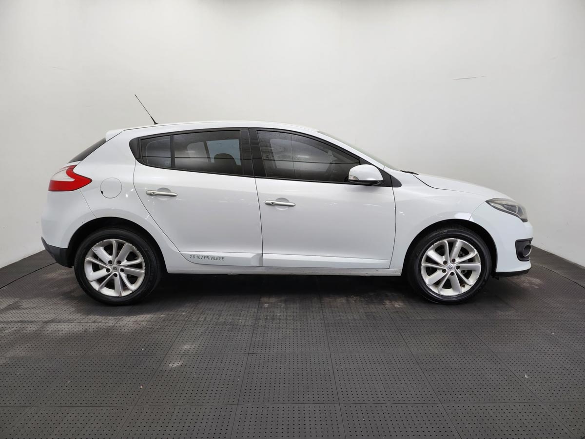 RENAULT MEGANE III PRIVILEGE 2.0 16V PLUS 2014