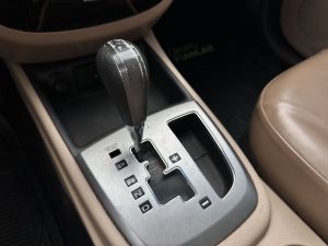 HYUNDAI SANTA FE 2.4 AT 4X4 7 PASAJEROS 2011