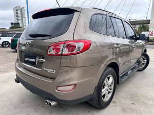 HYUNDAI SANTA FE 2.4 AT 4X4 7 PASAJEROS 2011