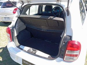 NISSAN MARCH MT 4PTS 1.6 FULL 2013