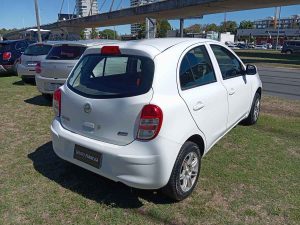 NISSAN MARCH MT 4PTS 1.6 FULL 2013