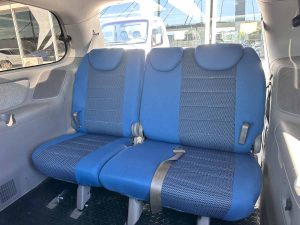KIA CARNIVAL AT 3.8 V6 EXTRA FULL 7A PASAJEROS 2006