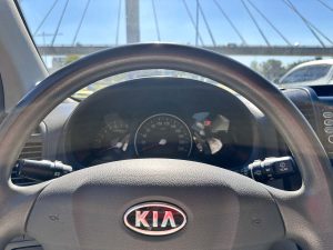 KIA CARNIVAL AT 3.8 V6 EXTRA FULL 7A PASAJEROS 2006