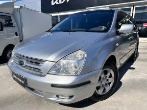 KIA CARNIVAL AT 3.8 V6 EXTRA FULL 7A PASAJEROS 2006