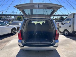 KIA CARNIVAL AT 3.8 V6 EXTRA FULL 7A PASAJEROS 2006