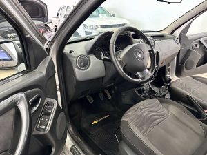 RENAULT DUSTER PRIVILEGE 2.0 4X2 FULL 2015