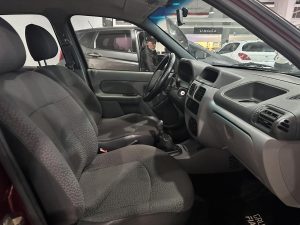 RENAULT CLIO 1.2 AUTHENTIC FULL 2008