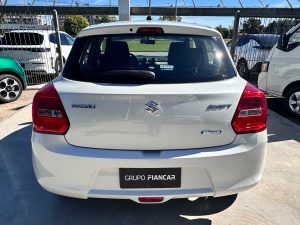 SUZUKI SWIFT GL HYBRID MT 5PTS 2022