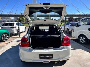SUZUKI SWIFT GL HYBRID MT 5PTS 2022
