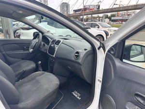 RENAULT LOGAN AUTHENITQUE 1.6 SEDAN 4PTS 2018