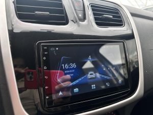 RENAULT LOGAN AUTHENITQUE 1.6 SEDAN 4PTS 2018