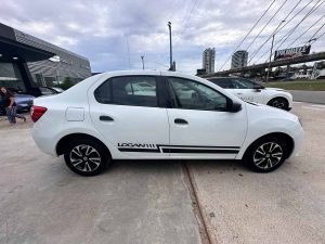 RENAULT LOGAN AUTHENITQUE 1.6 SEDAN 4PTS 2018