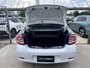 RENAULT LOGAN AUTHENITQUE 1.6 SEDAN 4PTS 2018