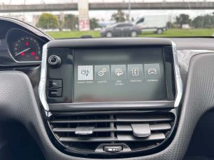 PEUGEOT 208 ALLURE 1.6 AT EXTRA FULL 2016