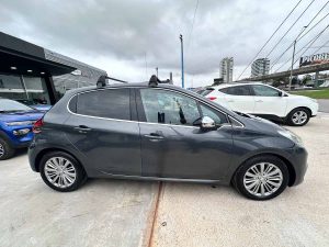 PEUGEOT 208 ALLURE 1.6 AT EXTRA FULL 2016