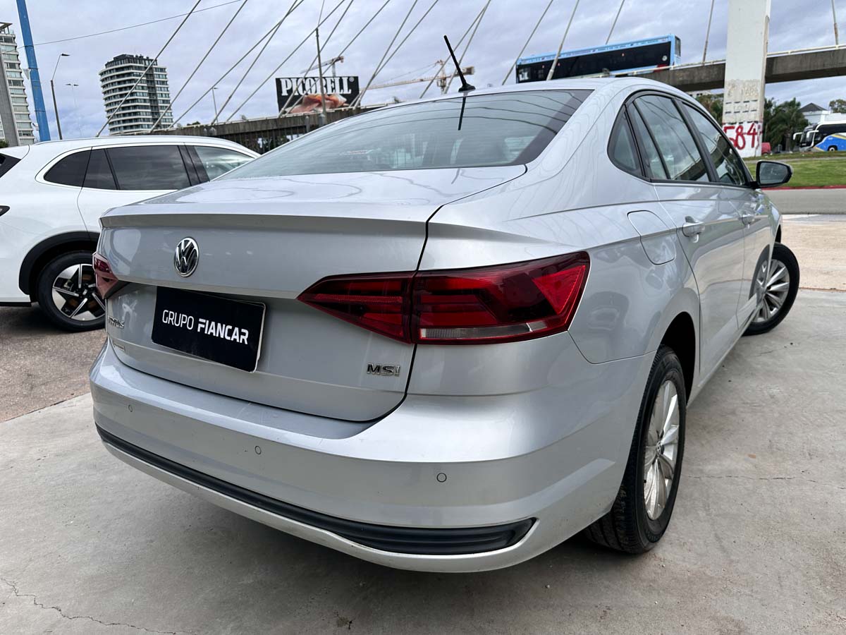 VOLKSWAGEN VIRTUS COMFORTLINE 1.6 SEDAN MT 2019
