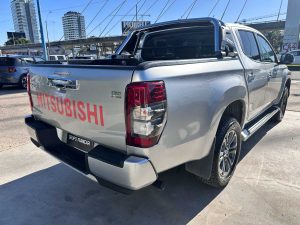 MITSUBISHI L200 DIT 4x4 AT 2021