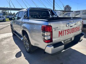 MITSUBISHI L200 DIT 4x4 AT 2021