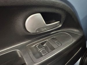 VOLKSWAGEN MOVE UP 2016