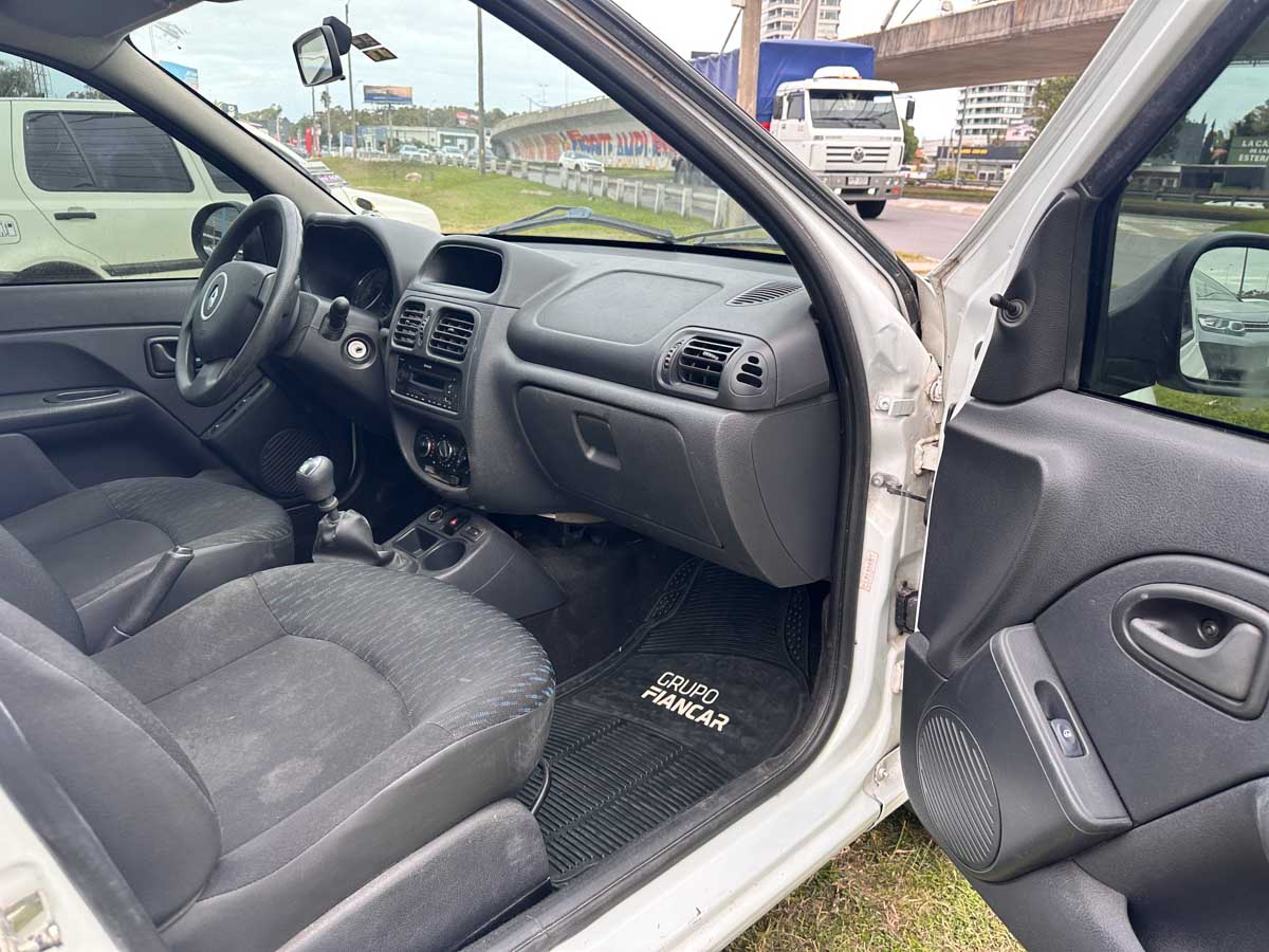 RENAULT CLIO MIO PLUS PACK 1.2 5PTS 2015