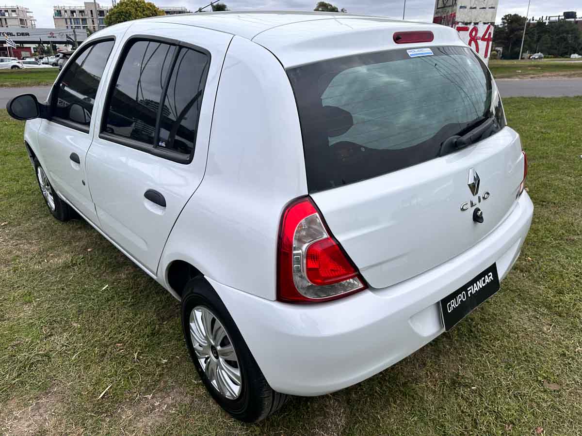 RENAULT CLIO MIO PLUS PACK 1.2 5PTS 2015
