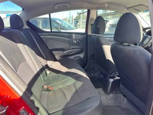 NISSAN VERSA ADVANCE EXTRA FULL 1.6 MT 4PTS 2015