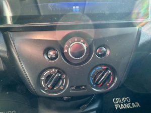 NISSAN VERSA ADVANCE EXTRA FULL 1.6 MT 4PTS 2015