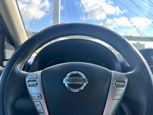 NISSAN VERSA ADVANCE EXTRA FULL 1.6 MT 4PTS 2015
