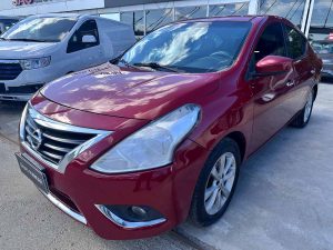 NISSAN VERSA ADVANCE EXTRA FULL 1.6 MT 4PTS 2015