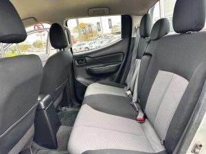 MITSUBISHI L200 DC 4X4 2.4 NAFTA 2023