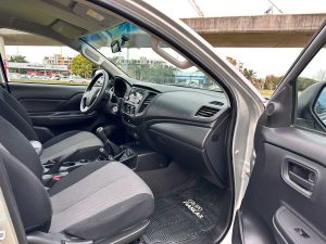 MITSUBISHI L200 DC 4X4 MT 2.4 NAFTA FULL 2023