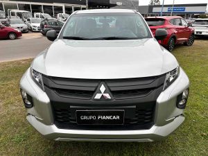 MITSUBISHI L200 DC 4X4 MT 2.4 NAFTA FULL 2023
