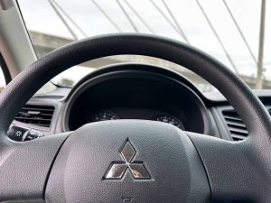 MITSUBISHI L200 DC 4X4 MT 2.4 NAFTA FULL 2023