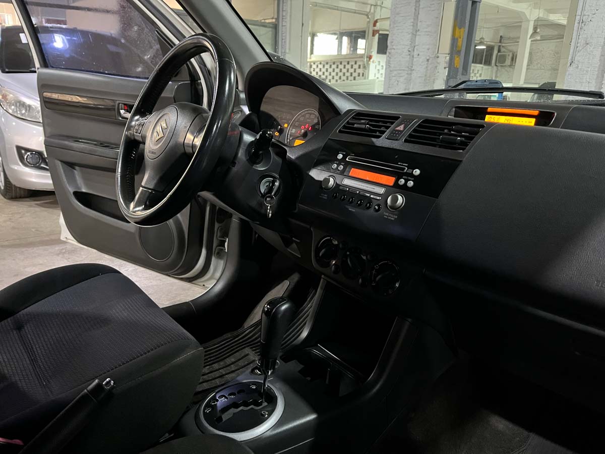SUZUKI SWIFT VVT 1.5 AT 2008