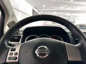 NISSAN TIIDA HB 1.8 AT EXTRA FULL 2013