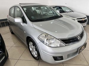 NISSAN TIIDA HB 1.8 AT EXTRA FULL 2013