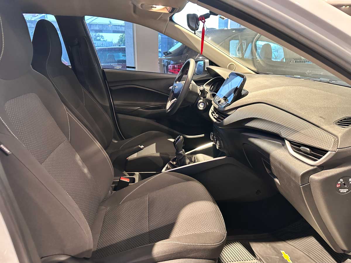 CHEVROLET ONIX PLUS 1.0L LT MT 2024