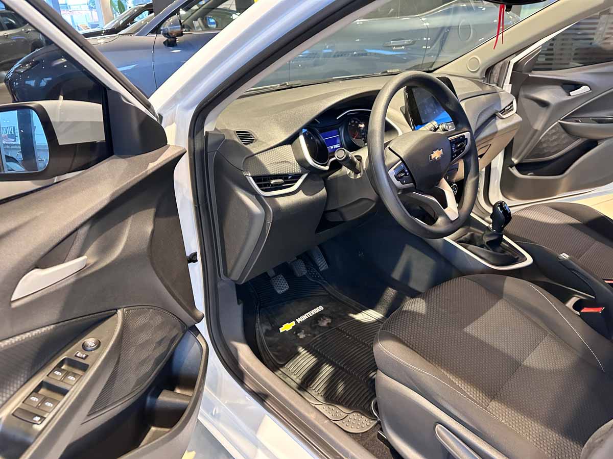 CHEVROLET ONIX PLUS 1.0L LT MT 2024