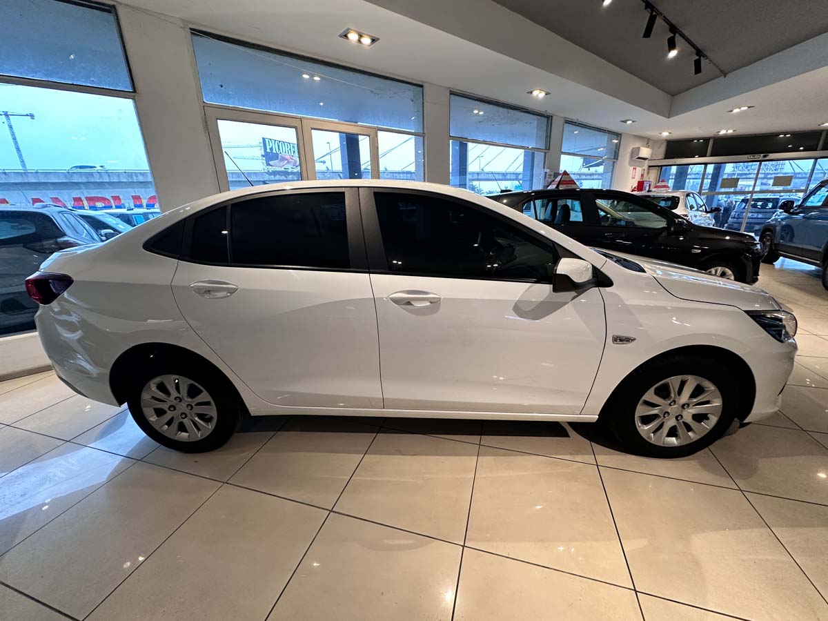 CHEVROLET ONIX PLUS 1.0L LT MT 2024