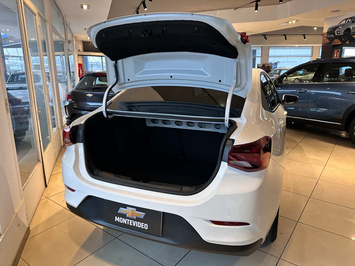 CHEVROLET ONIX PLUS 1.0L LT MT 2024
