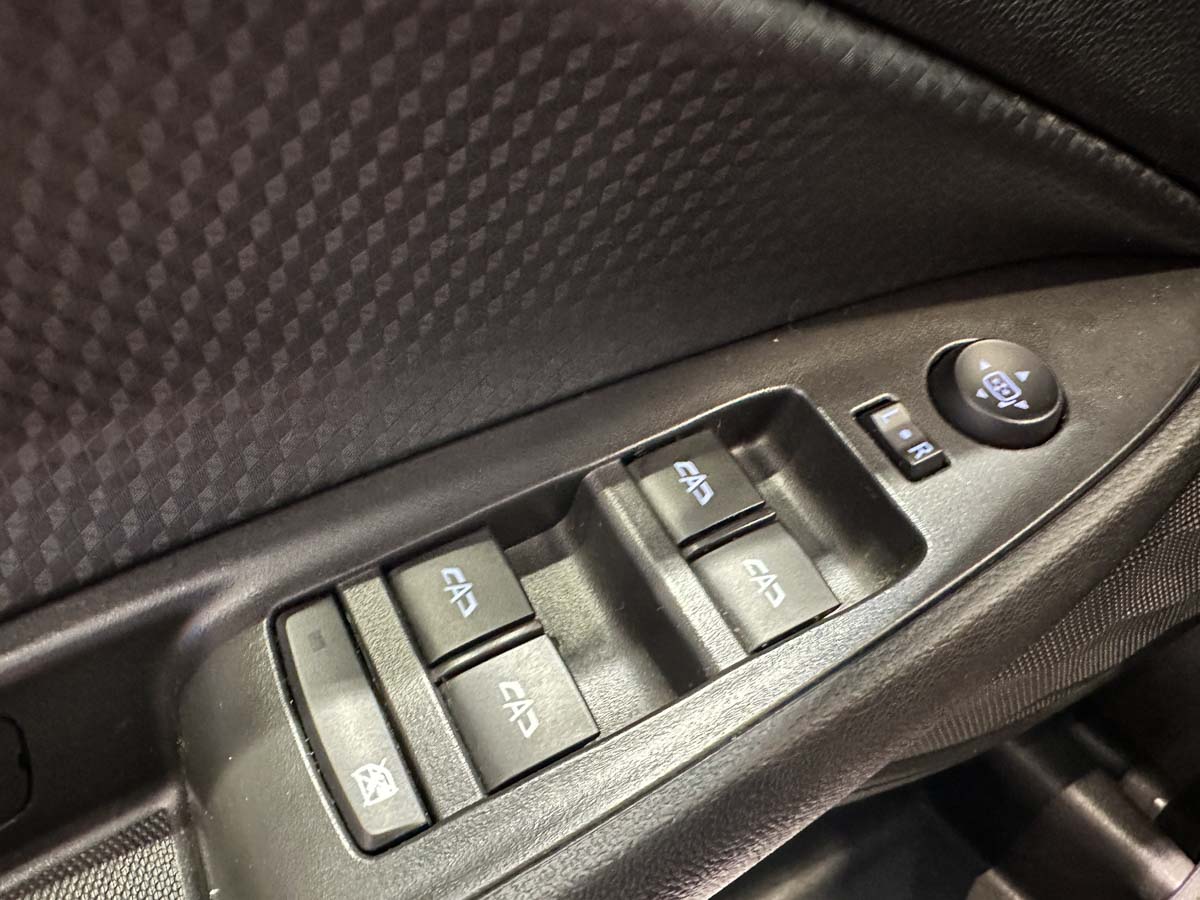 CHEVROLET ONIX HB 1.0L LT MT 2024
