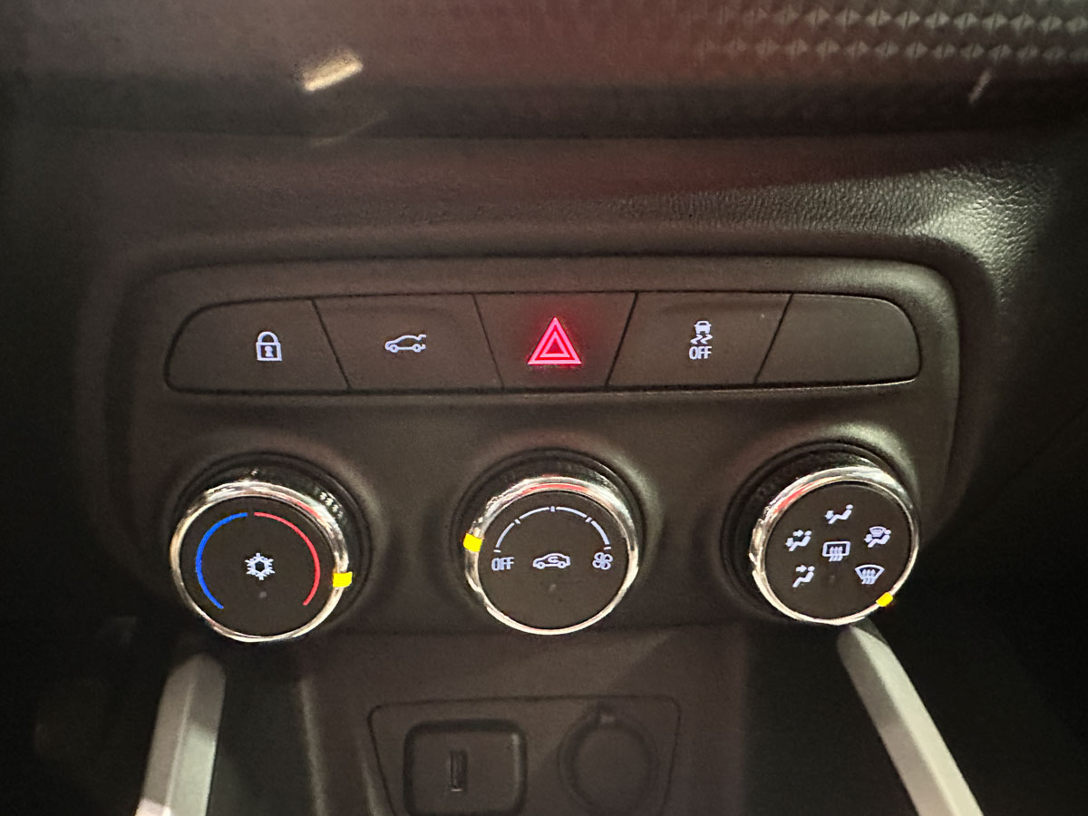 CHEVROLET ONIX HB 1.0L LT MT 2024