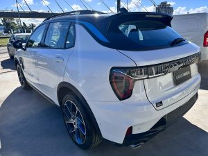LYNK & CO 01 LOUDER PHEV HYBRID 1.5 TURBO AT 2025