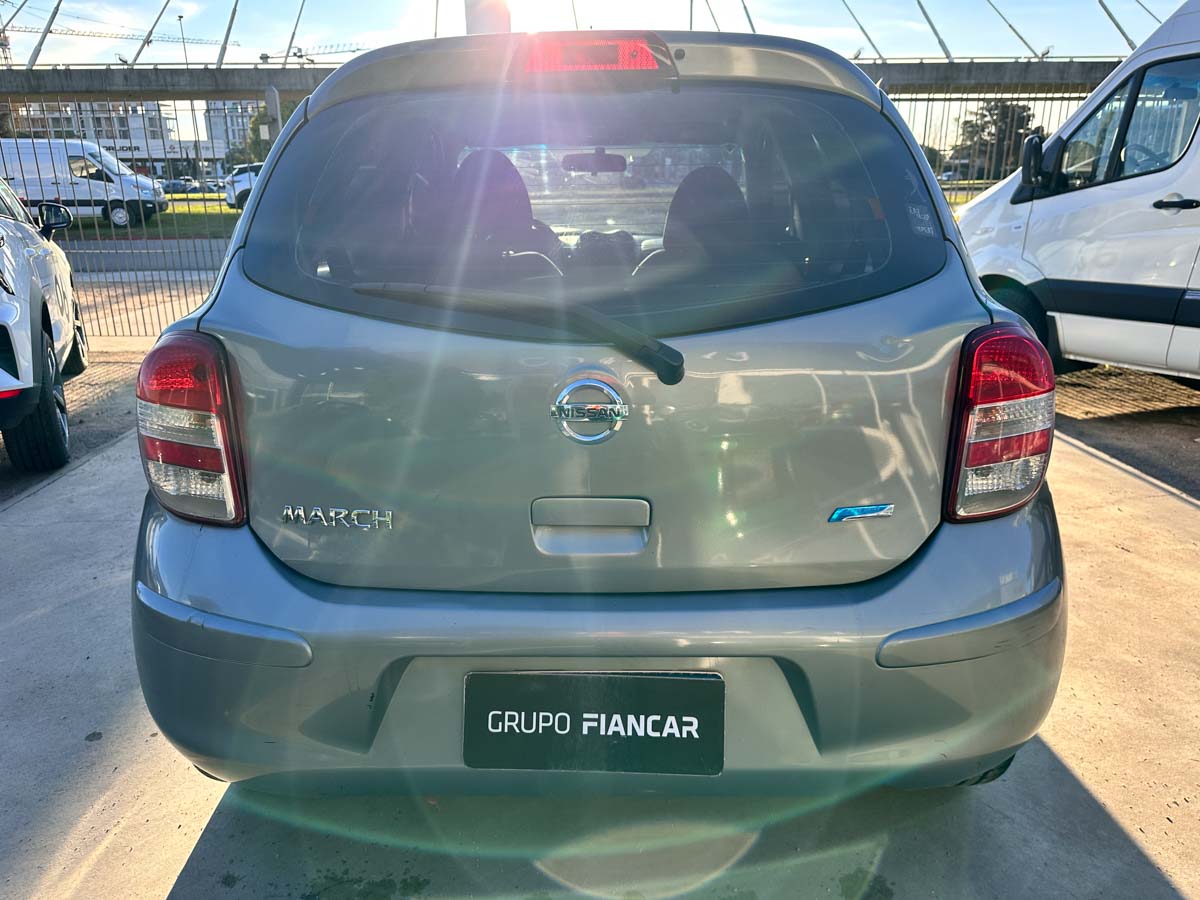 NISSAN MARCH ADVANCE EXTRA FULL MT 2013