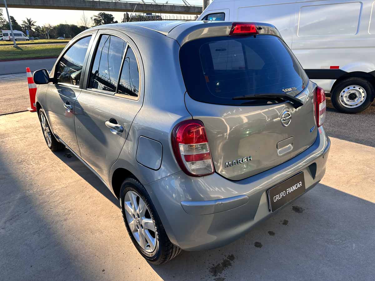 NISSAN MARCH ADVANCE EXTRA FULL MT 2013