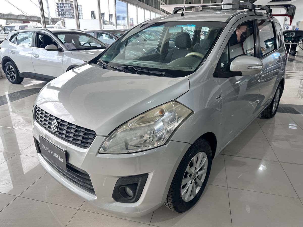 SUZUKI ERTIGA GLX 1.4 MT 7 PASAJEROS EXTRA FULL 2015