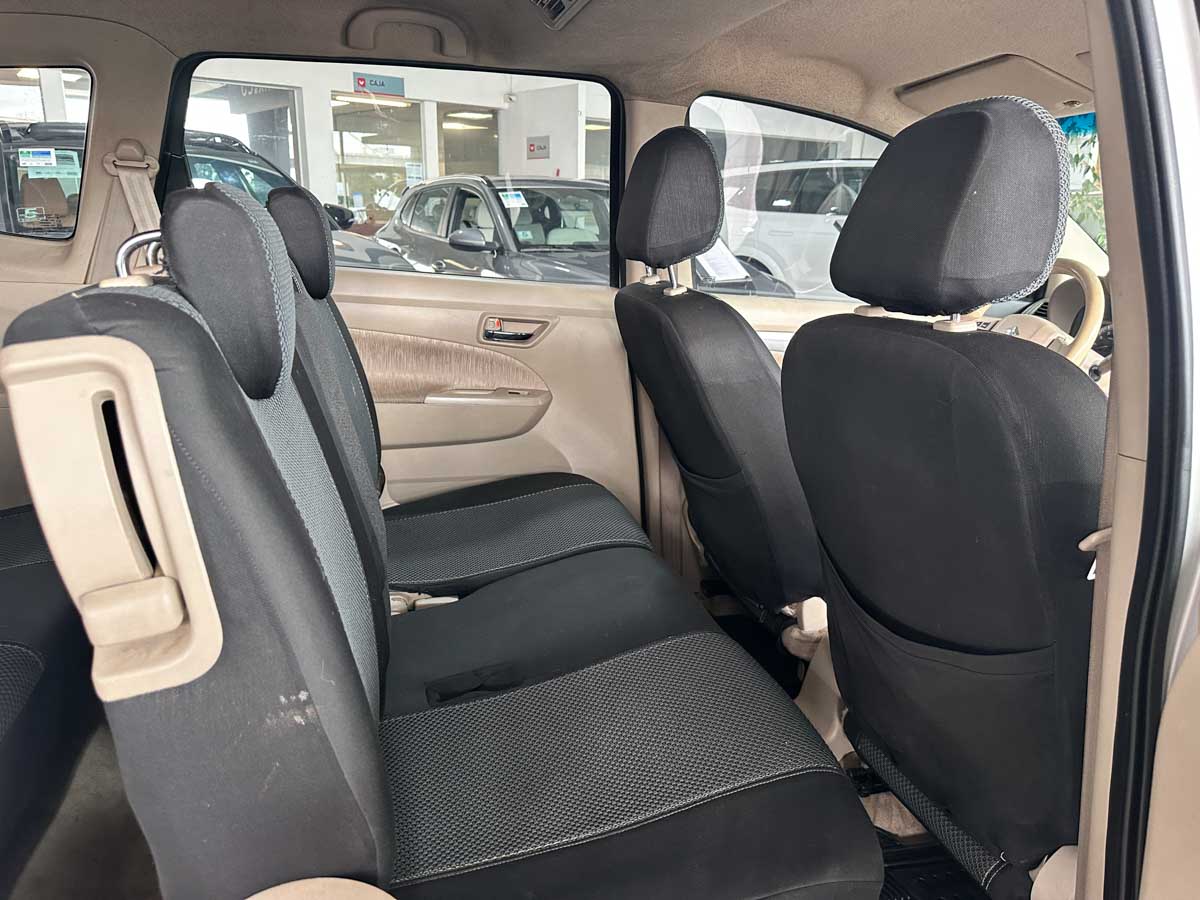 SUZUKI ERTIGA GLX 1.4 MT 7 PASAJEROS EXTRA FULL 2015