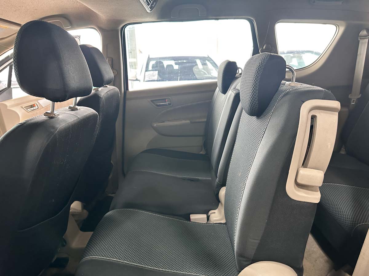 SUZUKI ERTIGA GLX 1.4 MT 7 PASAJEROS EXTRA FULL 2015