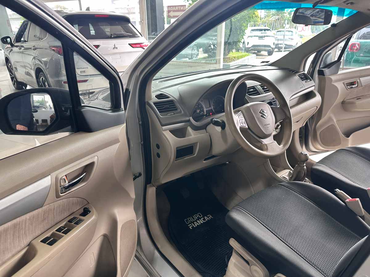 SUZUKI ERTIGA GLX 1.4 MT 7 PASAJEROS EXTRA FULL 2015