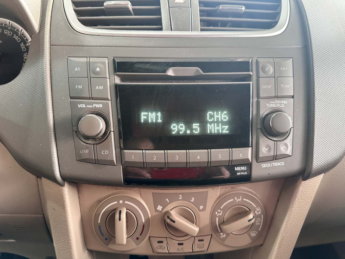 SUZUKI ERTIGA GLX 1.4 MT 7 PASAJEROS EXTRA FULL 2015